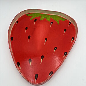 Vtg Handmade Paper Mache Sturdy Strawberry Serving Tray Platter
